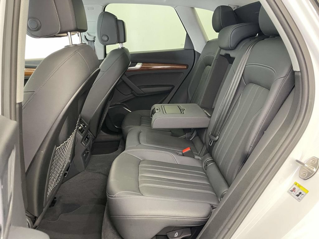 Used 2023 Audi Q5 2.0T Premium w/ Convenience Package AWD/4WD image 18