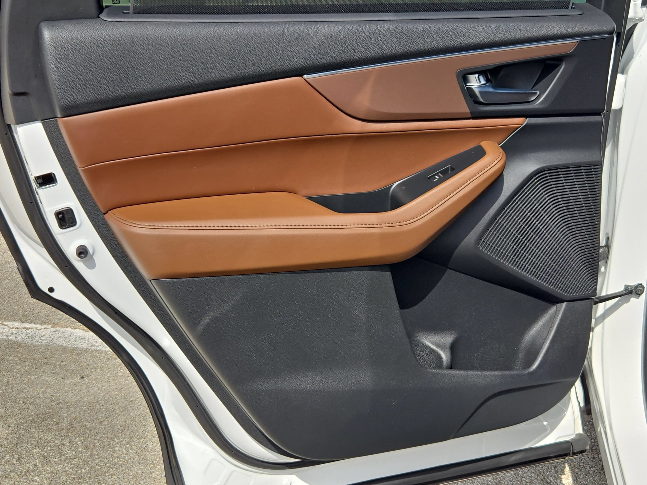 Certified 2022 Acura MDX w/ Technology Package FWD image 15