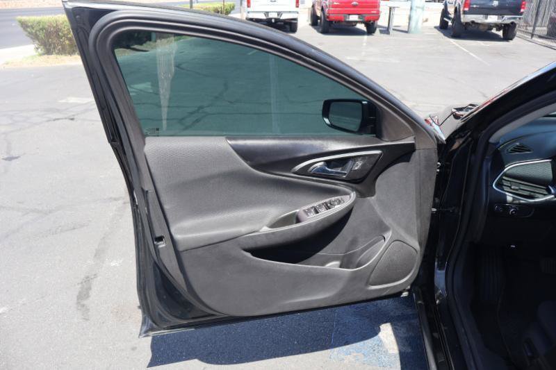 Used 2022 Chevrolet Malibu LT FWD image 13
