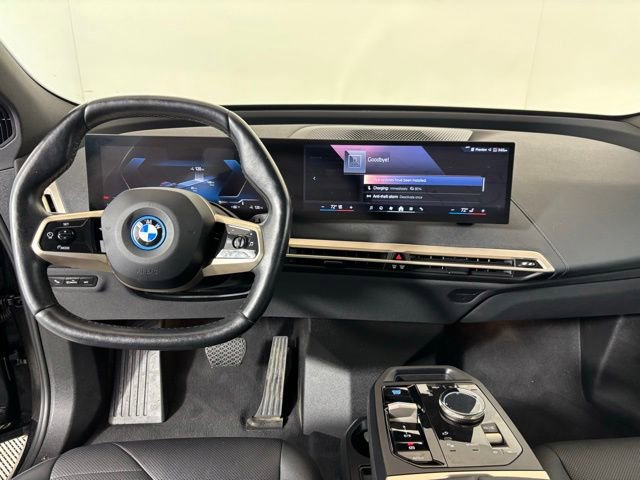 Used 2024 BMW iX xDrive50 w/ Premium Package AWD/4WD image 13