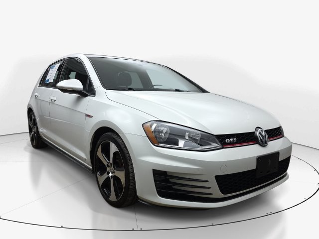 Used 2015 Volkswagen GTI SE FWD image 3