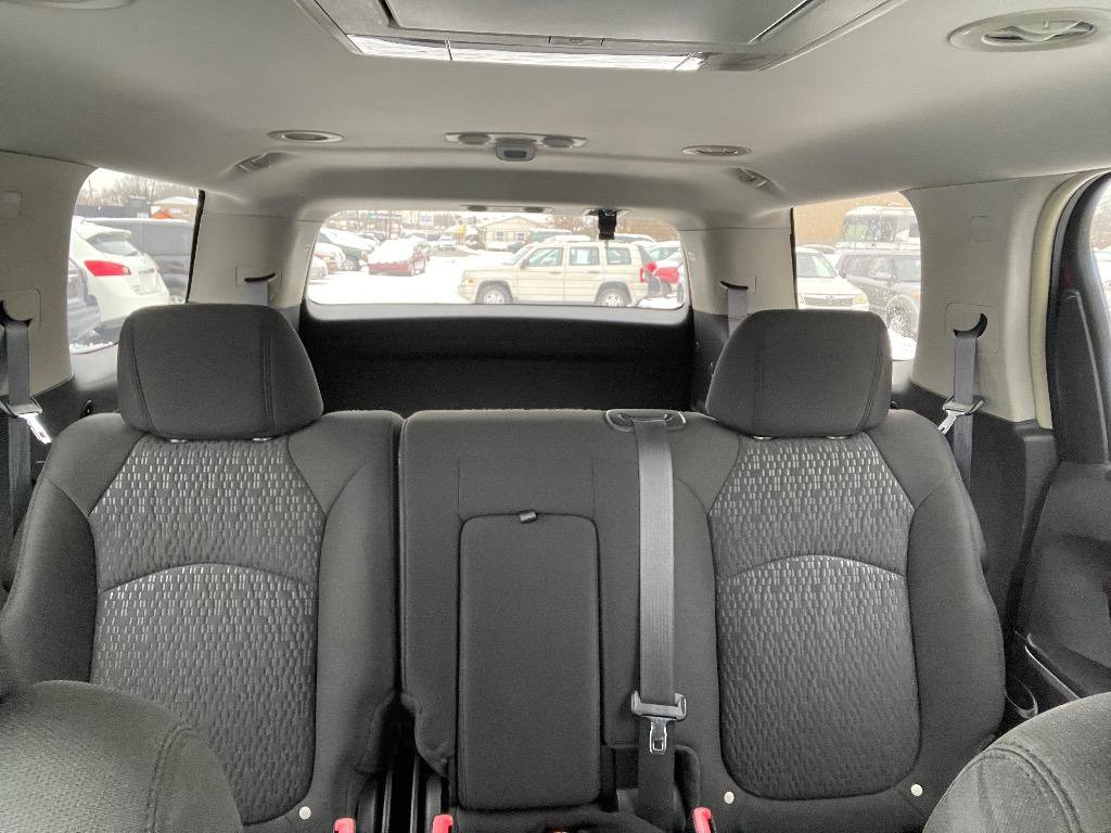 Used 2008 GMC Acadia SLE w/ Preferred Package image 12