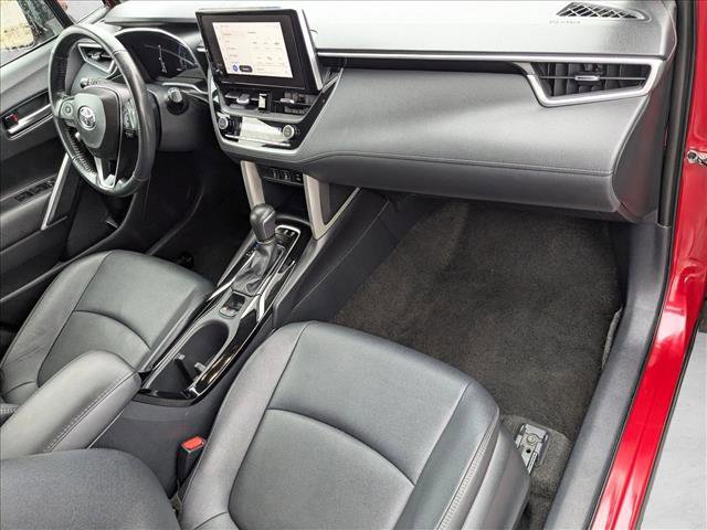 Used 2023 Toyota Corolla Cross XLE image 20