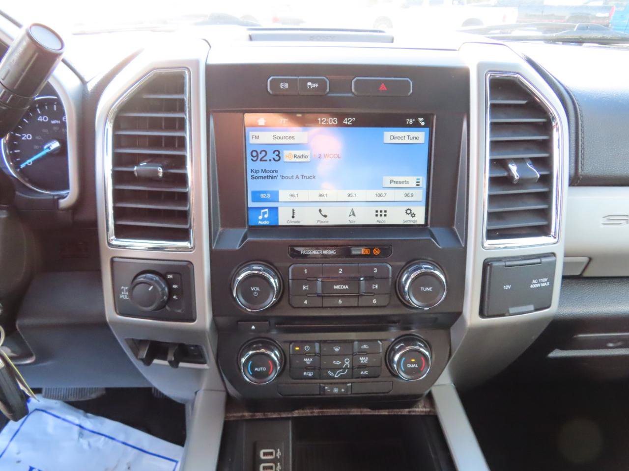 Used 2018 Ford F250 Lariat w/ Camper Package image 39