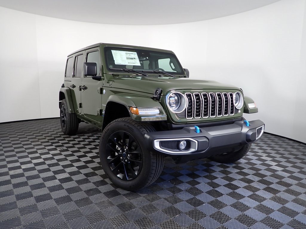 New 2024 Jeep Wrangler Unlimited Sahara w/ Technology Group image 5