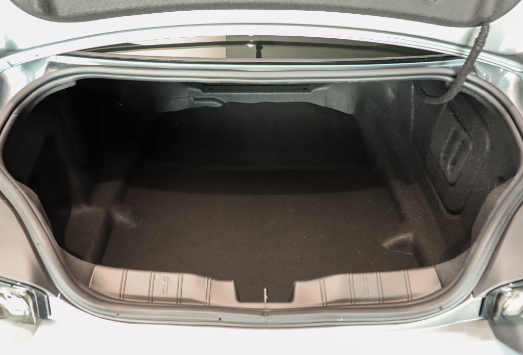 Used 2023 Chevrolet Camaro ZL1 RWD image 8
