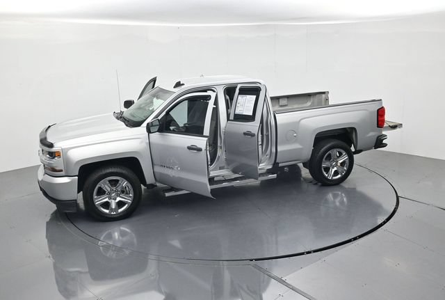 Used 2018 Chevrolet Silverado 1500 Custom w/ Custom Value Package RWD image 46