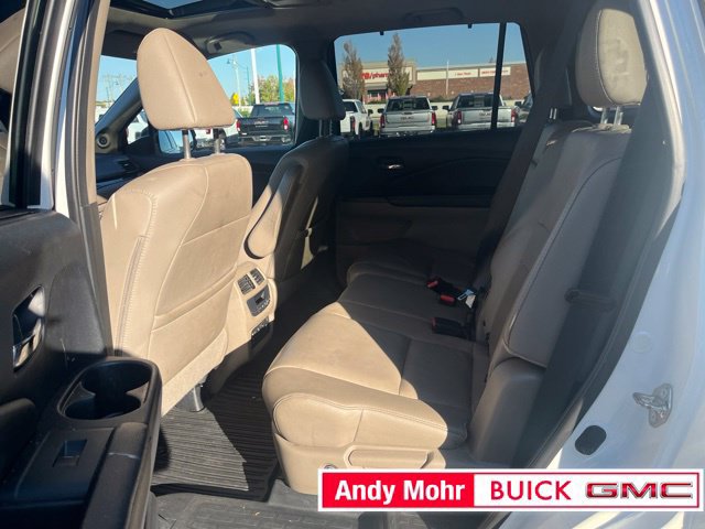 Used 2017 Honda Pilot Touring image 35