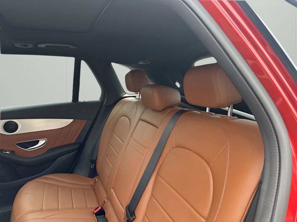 Used 2022 Mercedes-Benz GLC 300 image 19