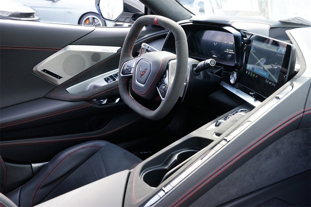 Used 2023 Chevrolet Corvette Stingray Premium Conv w/ Z51 Performance Package image 24