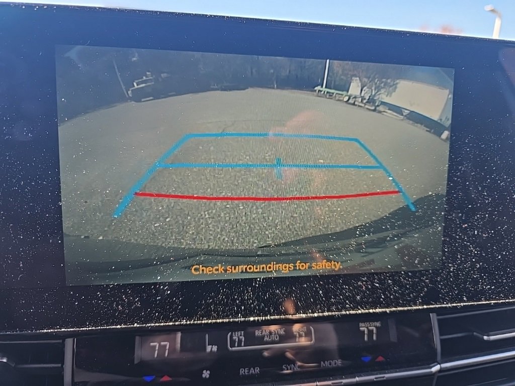 Used 2025 Toyota Sienna XSE image 20