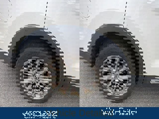 Used 2016 Ford Explorer Limited image 17