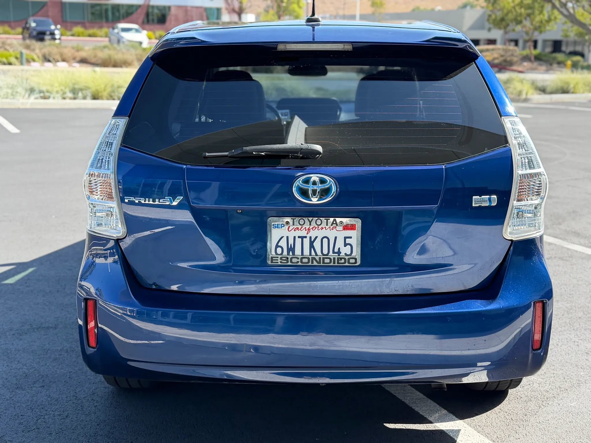 Used 2012 Toyota Prius V Five FWD image 3