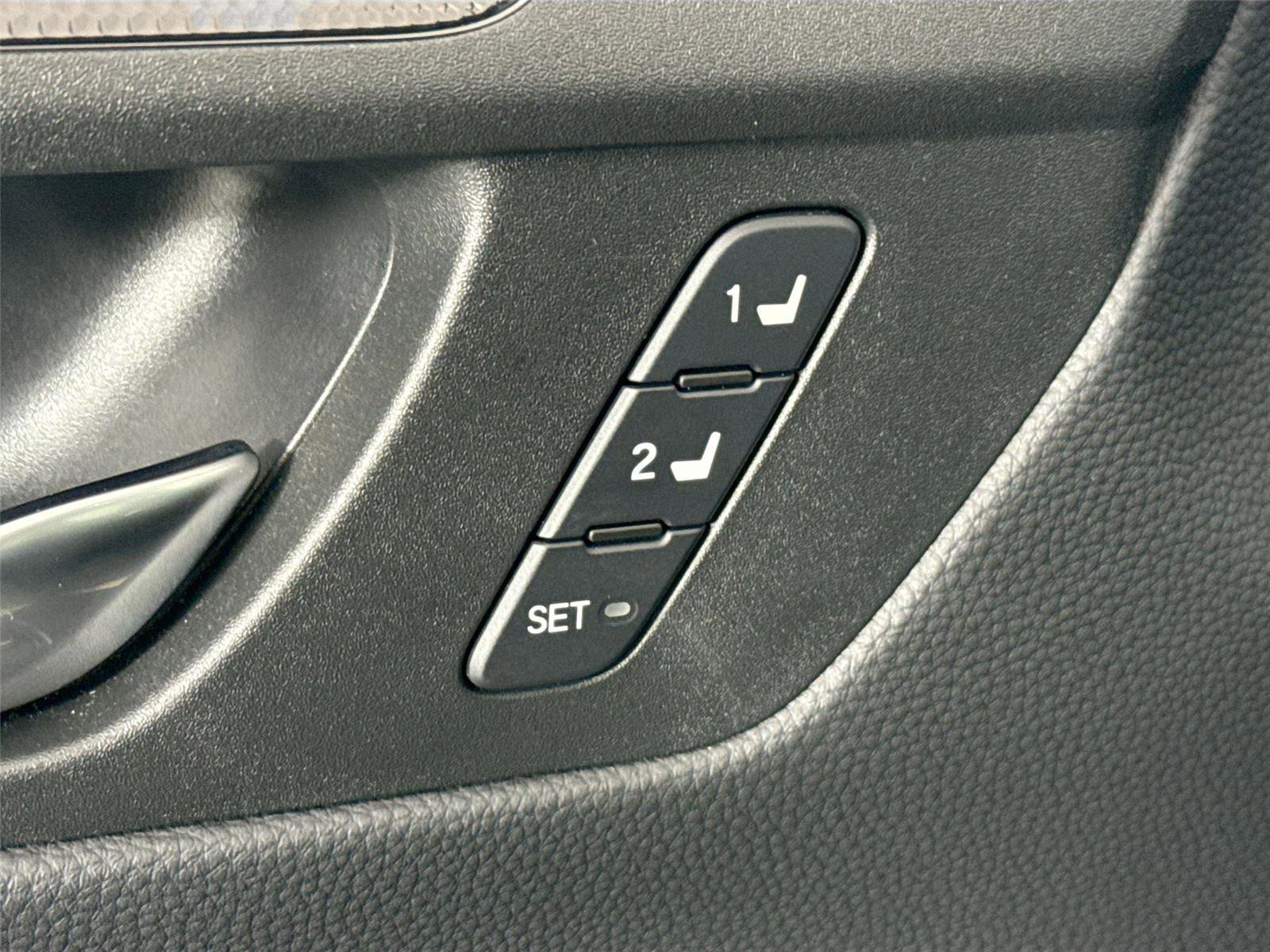 Used 2025 Honda CR-V Sport-L image 30