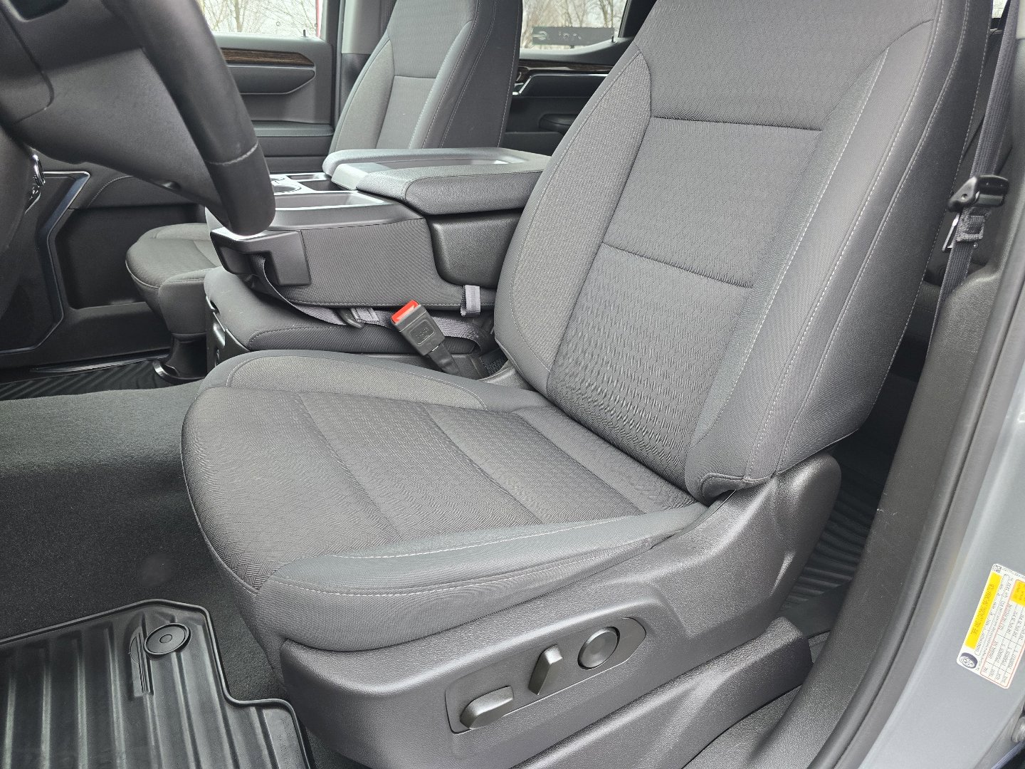 Used 2024 GMC Sierra 1500 Elevation image 31