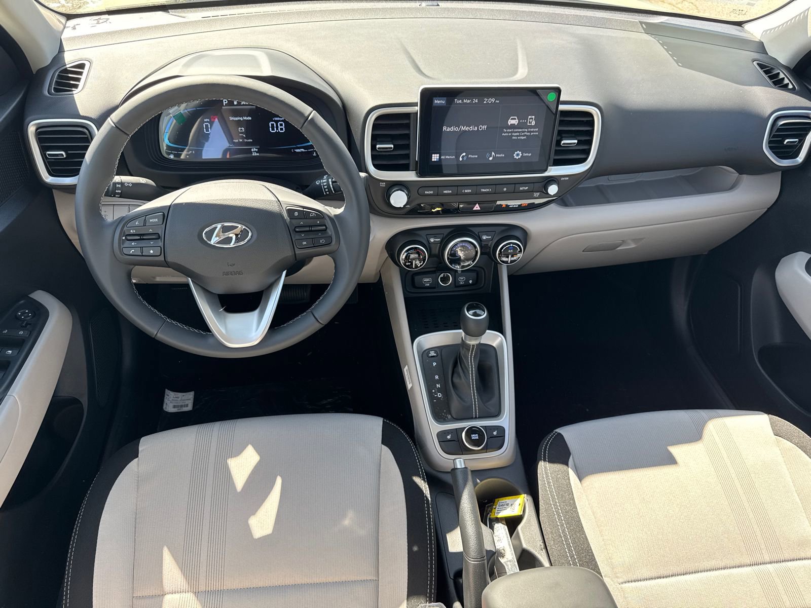 New 2026 Hyundai Venue SEL FWD image 23