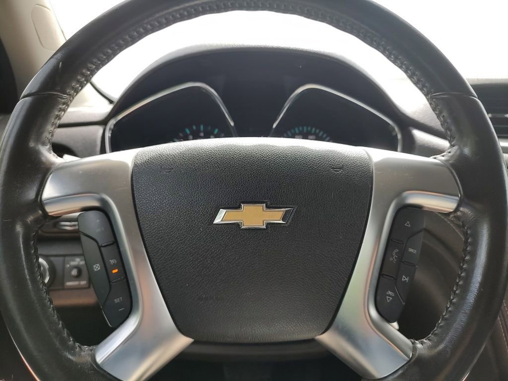 Used 2017 Chevrolet Traverse LT w/ Style and Technology Package image 22