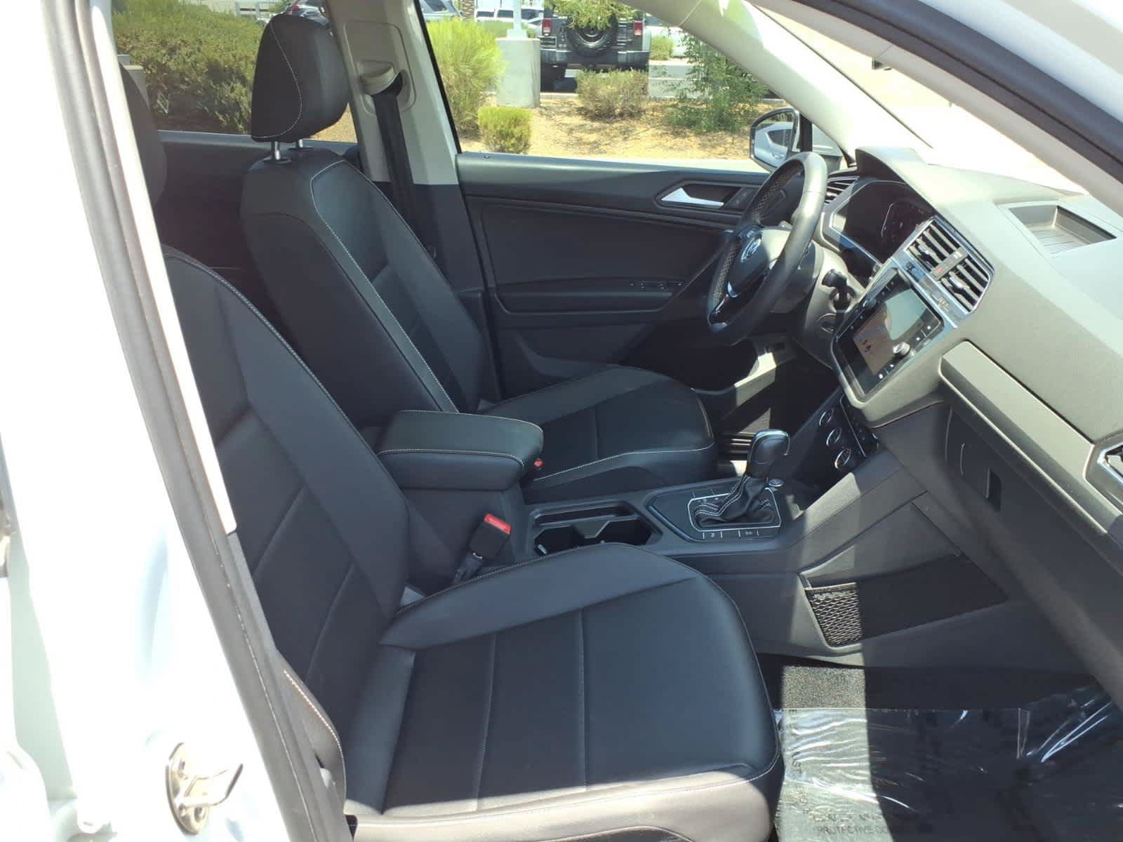 Used 2021 Volkswagen Tiguan SEL FWD image 17
