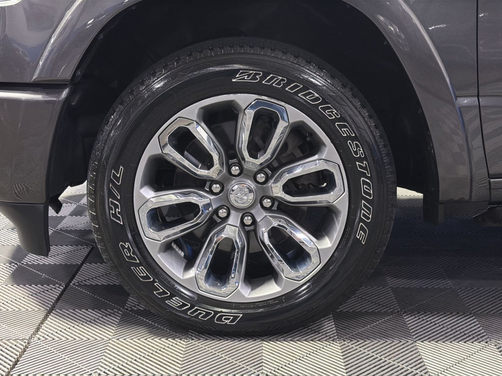 Used 2021 RAM 1500 Laramie AWD/4WD image 16