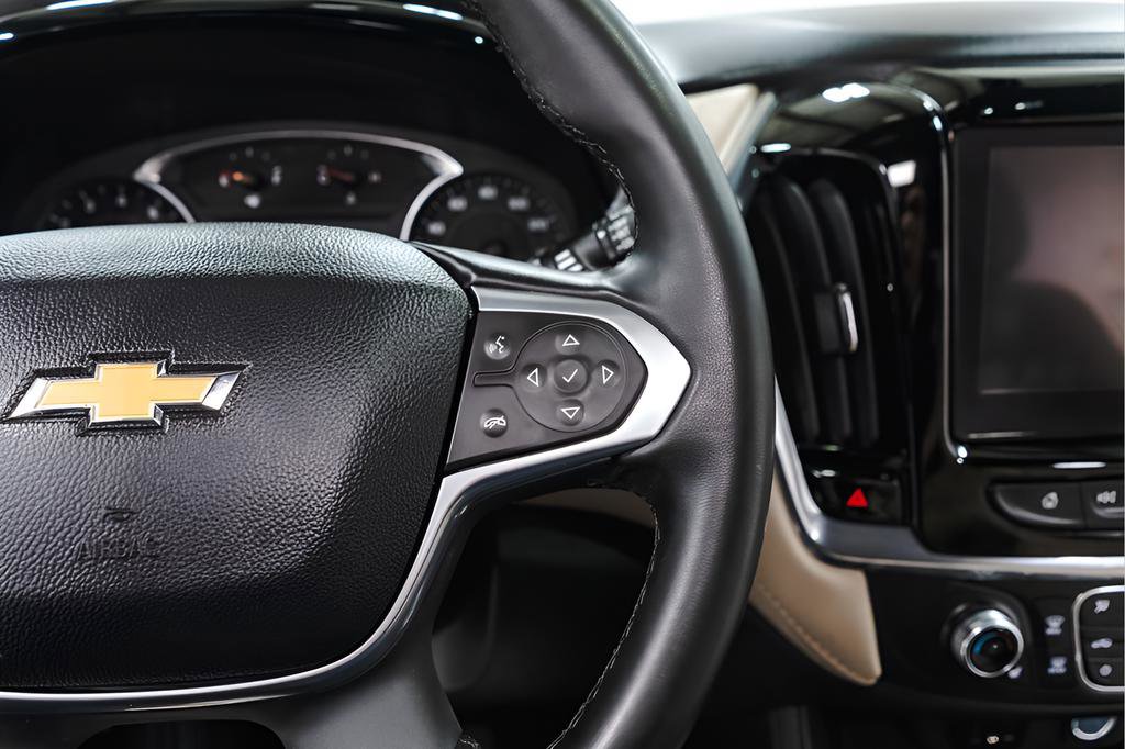 Used 2023 Chevrolet Traverse LT FWD image 12