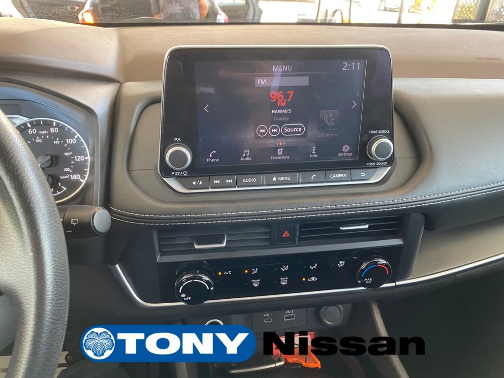 Used 2023 Nissan Rogue S image 16