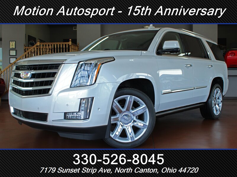 Used 2017 Cadillac Escalade Premium Luxury AWD/4WD image 1