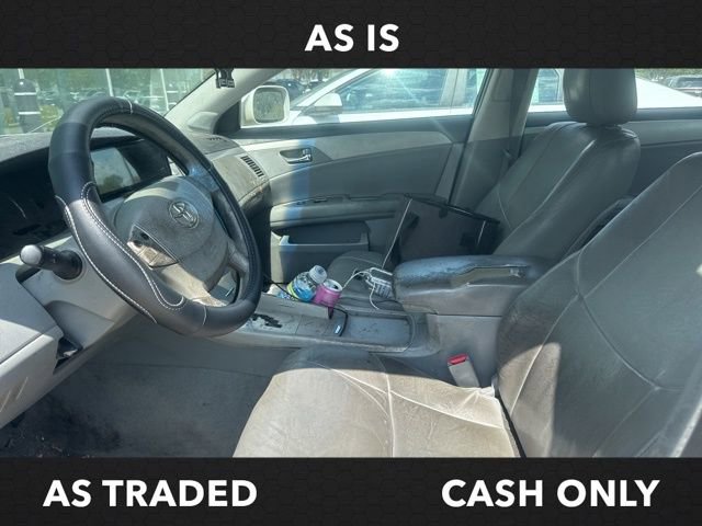 Used 2010 Toyota Avalon XLS FWD image 4
