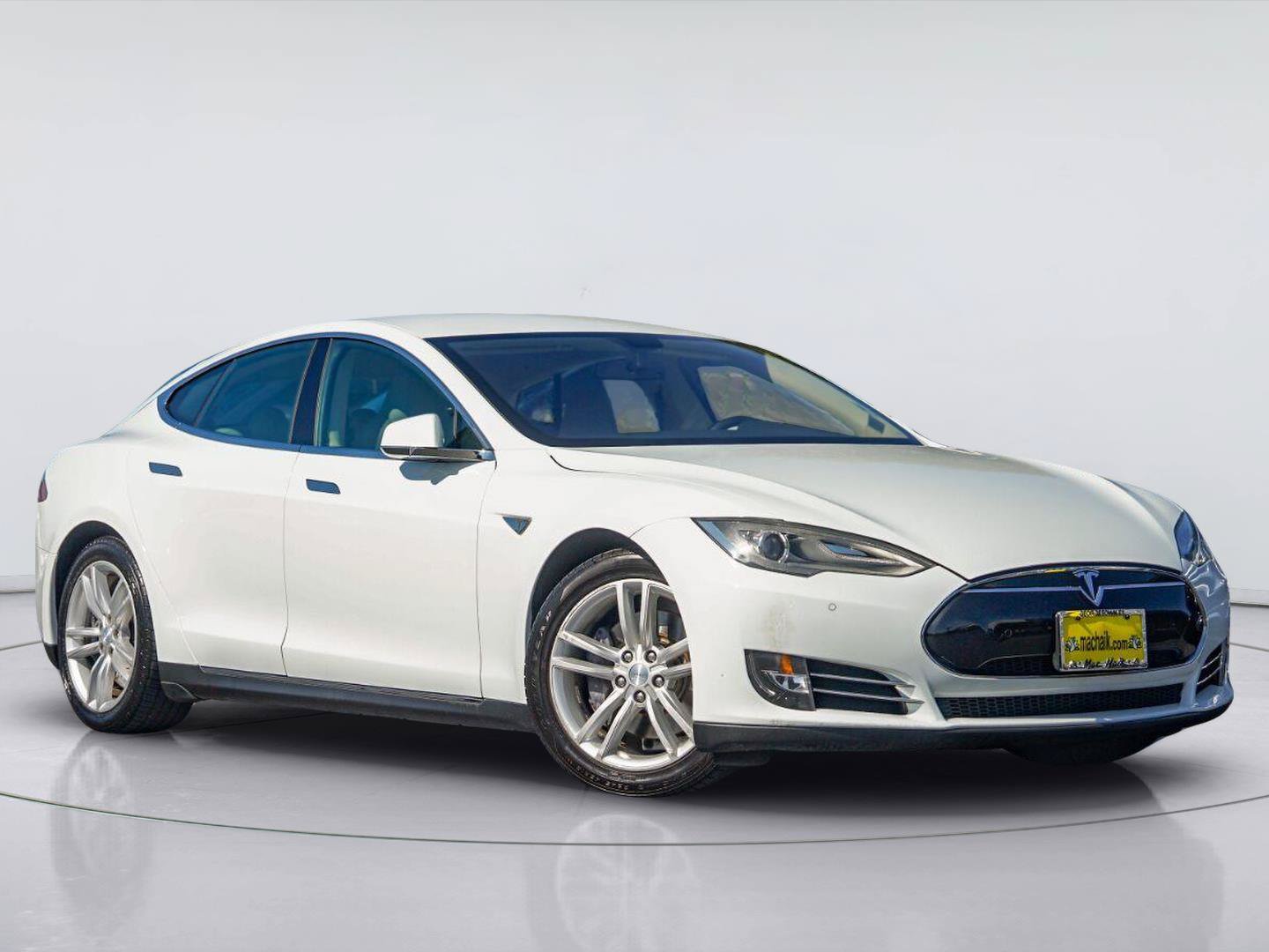 Used 2014 Tesla Model S RWD image 1