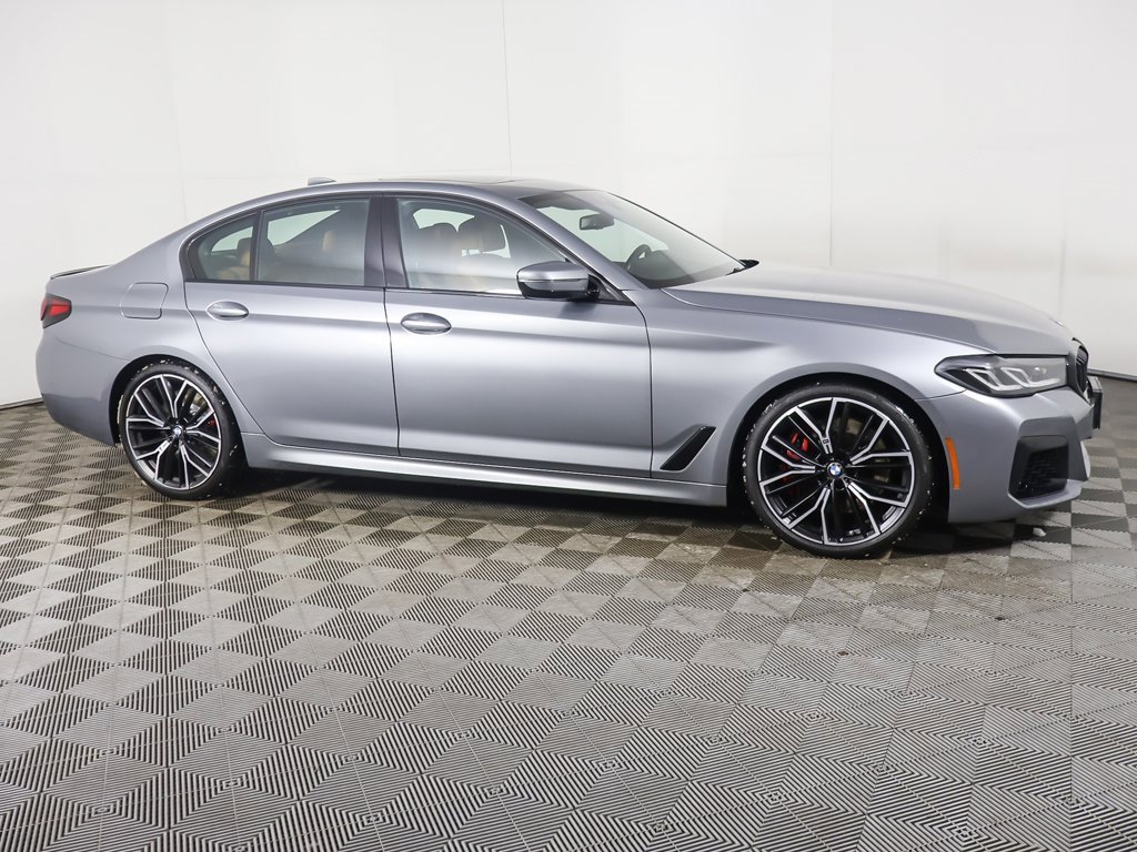 Used 2023 BMW M550i xDrive w/ Shadowloine Package image 19