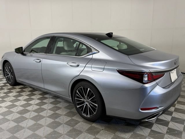 Certified 2024 Lexus ES 350 w/ Premium Package FWD image 4