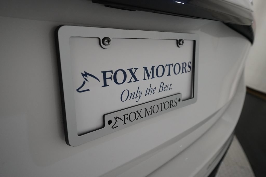 Used 2025 Mercedes-Benz GLC 300 4MATIC image 38