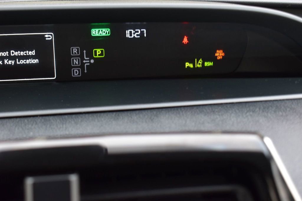 Used 2022 Toyota Prius LE image 29