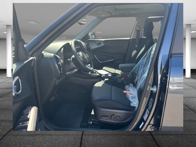 Used 2023 Kia Soul EX image 7