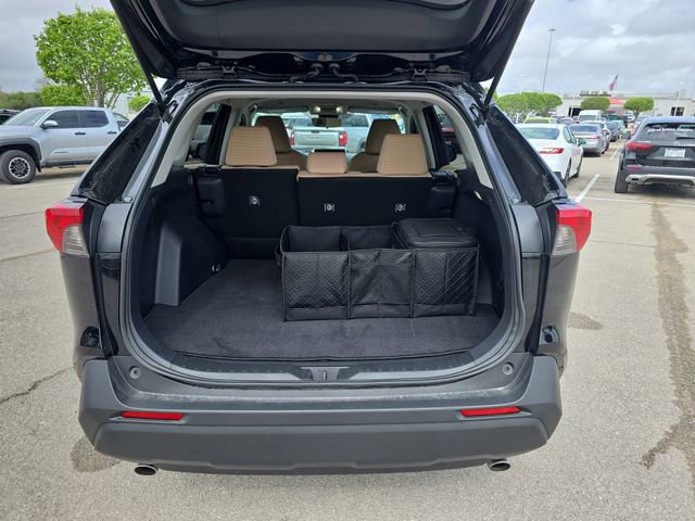 Used 2025 Toyota RAV4 LE image 12