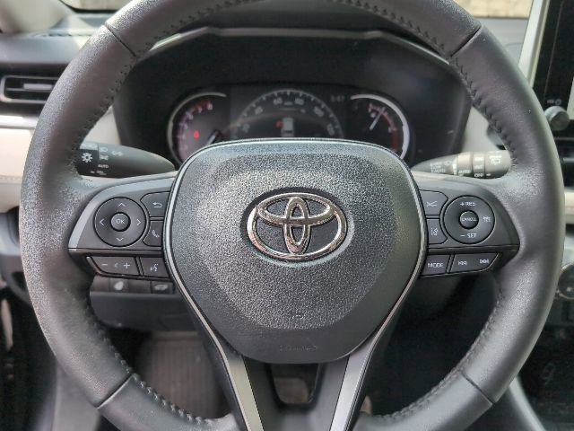 Used 2023 Toyota RAV4 XLE w/ Convenience Package AWD/4WD image 15