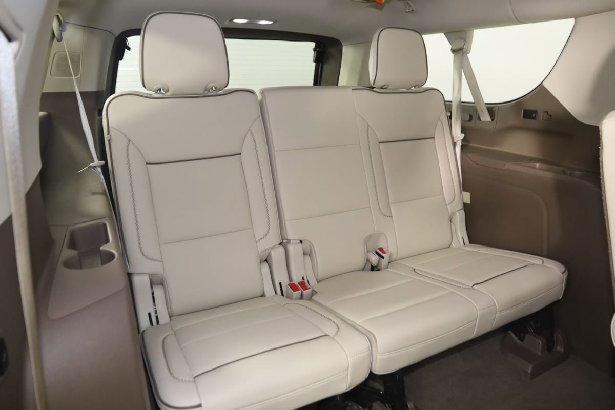 Used 2021 GMC Yukon XL Denali w/ LPO, Illumination Package AWD/4WD image 14