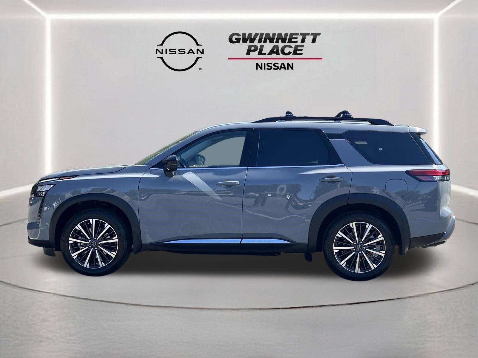 New 2026 Nissan Pathfinder Platinum w/ Accent Package FWD image 23