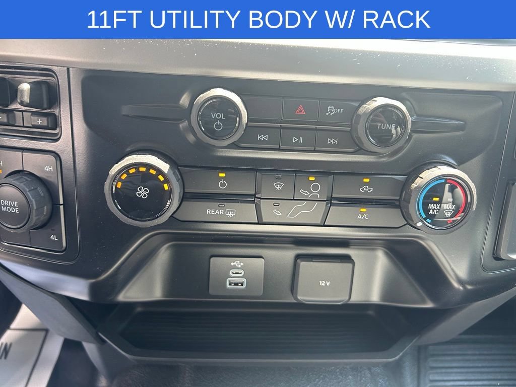 New 2026 Ford F550 4x4 Crew Cab image 28