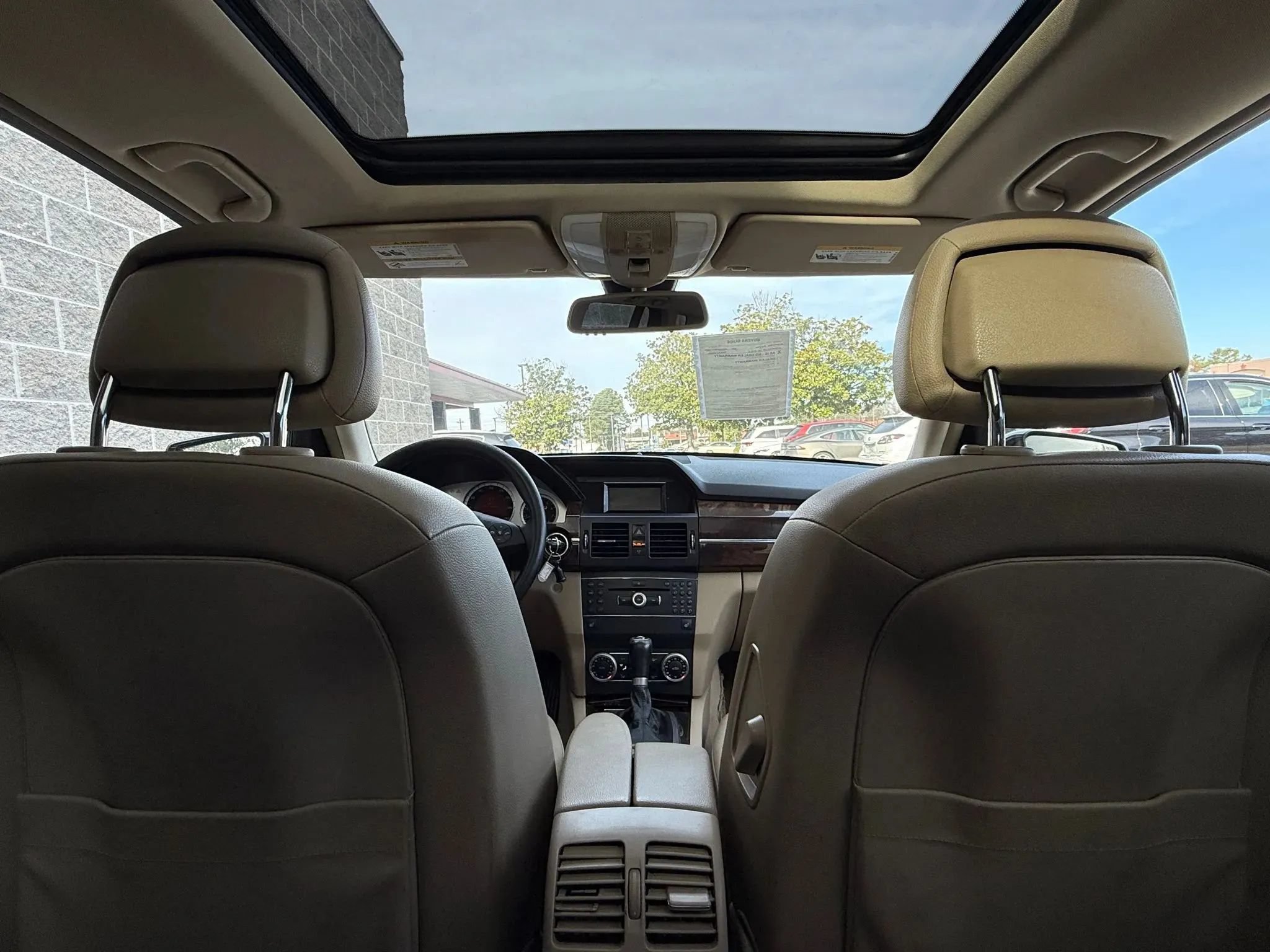 Used 2010 Mercedes-Benz GLK 350 4MATIC image 23