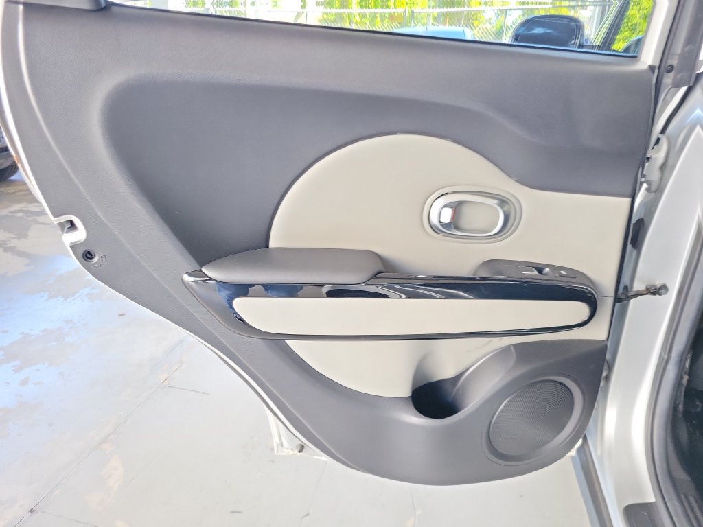 Used 2017 Kia Soul + w/ Primo Package FWD image 14