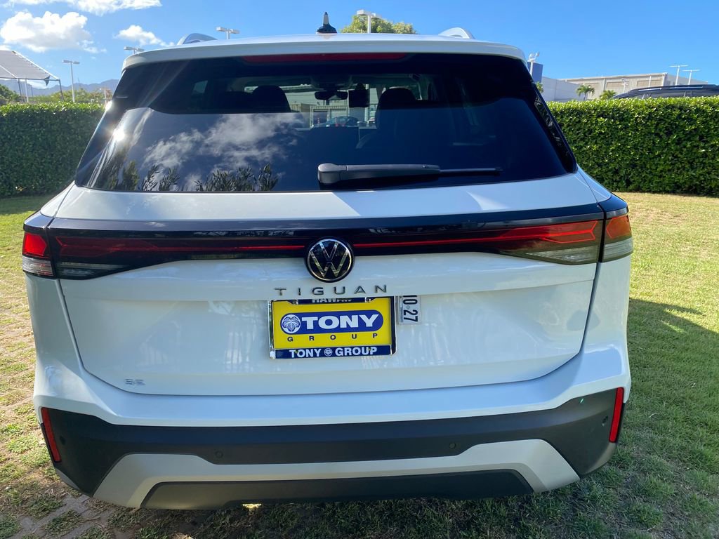New 2025 Volkswagen Tiguan SE image 24