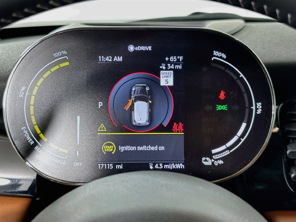 Used 2024 MINI Cooper SE FWD image 12