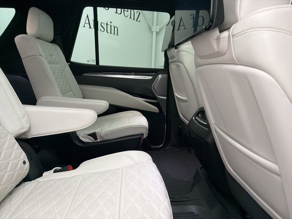 Used 2025 Cadillac Escalade V w/ LPO, Floor Liner Package AWD/4WD image 30