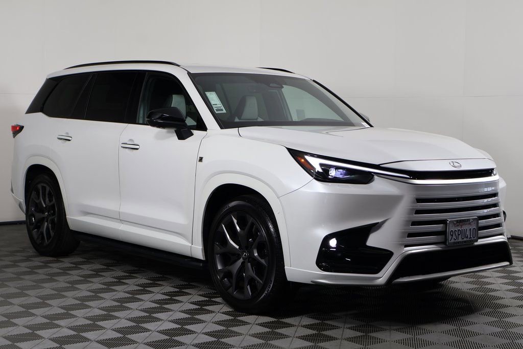 Certified 2025 Lexus TX 500h AWD w/ Technology Package image 3