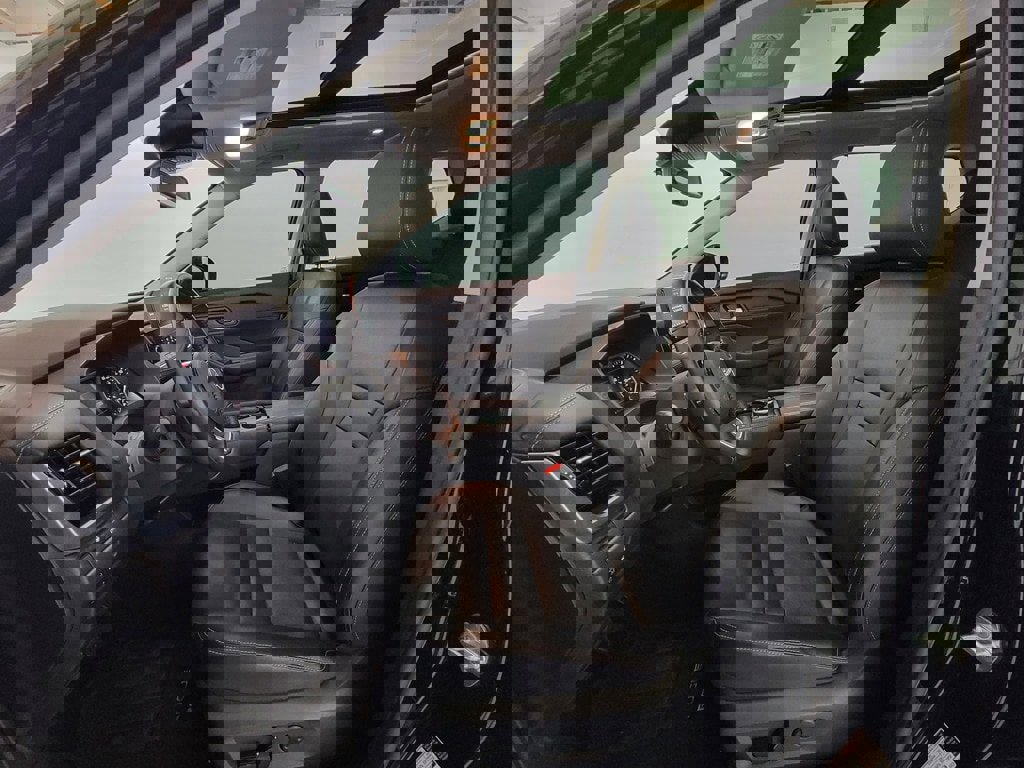 Used 2023 Nissan Rogue SL w/ SL Premium Package image 14