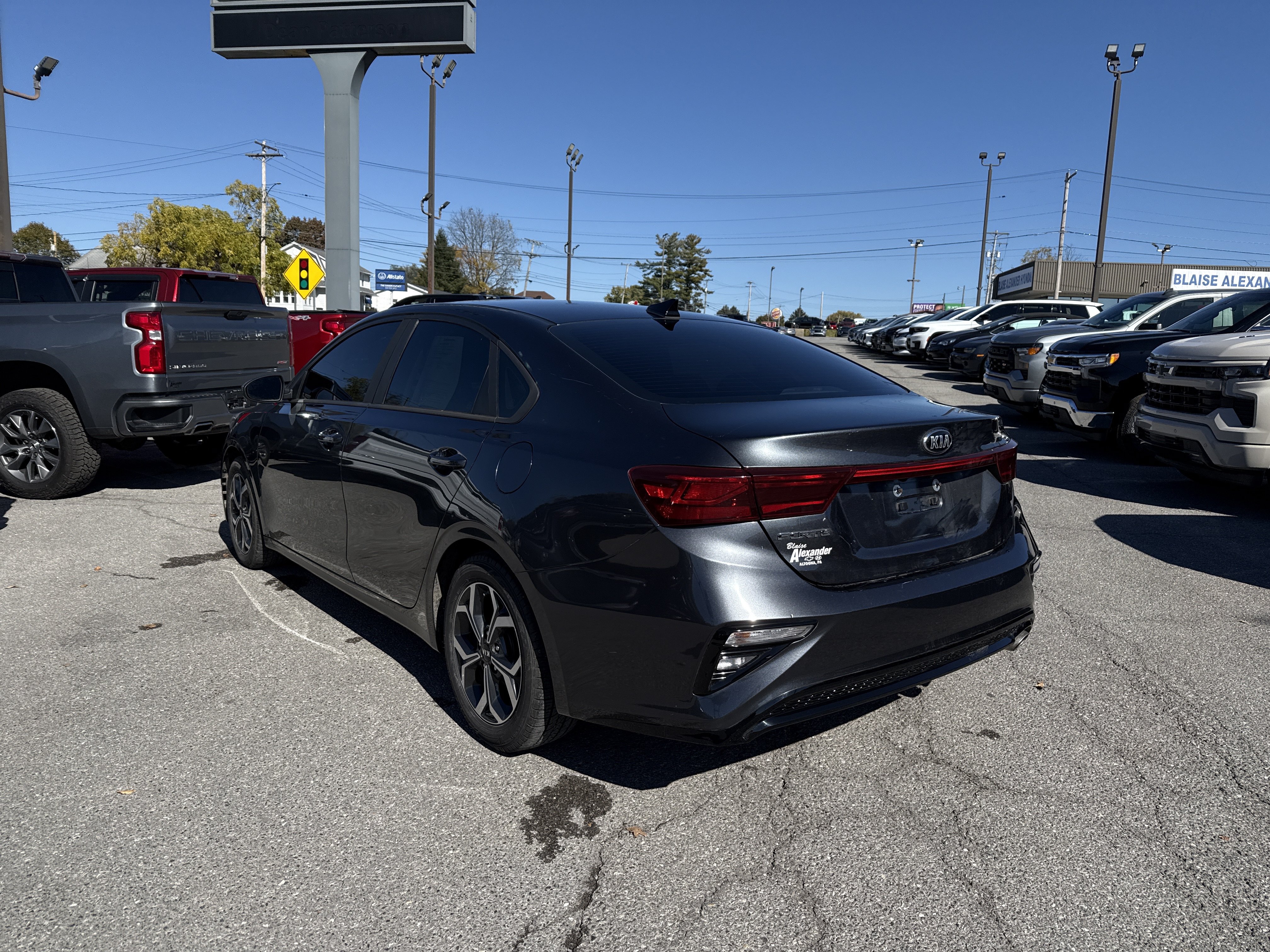 Used 2019 Kia Forte LXS FWD image 5