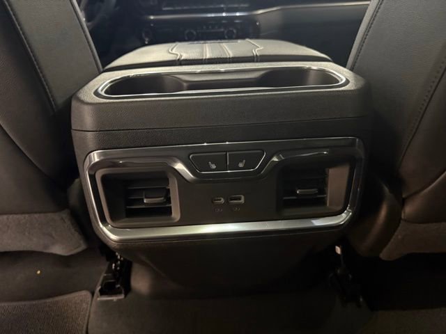 Used 2024 Chevrolet Silverado 2500 High Country w/ High Country Premium Package image 16