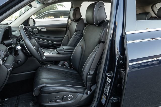 Used 2023 Genesis GV80 2.5T w/ Prestige Package AWD/4WD image 12