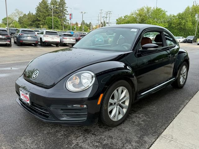 Used 2017 Volkswagen Beetle 1.8T Classic FWD image 4