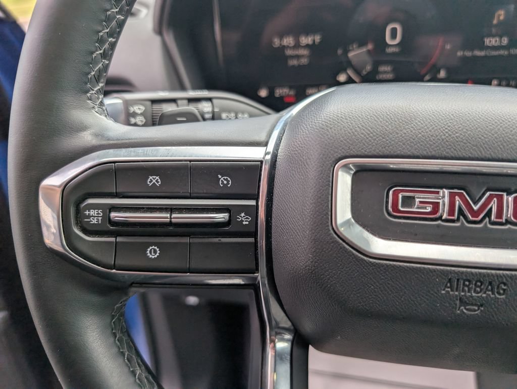 Used 2025 GMC Terrain Elevation AWD/4WD image 17